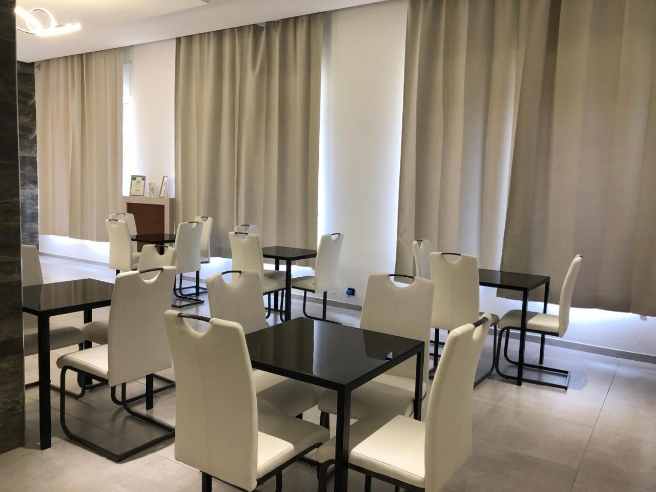 Hotel Frejus Колленьо Экстерьер фото