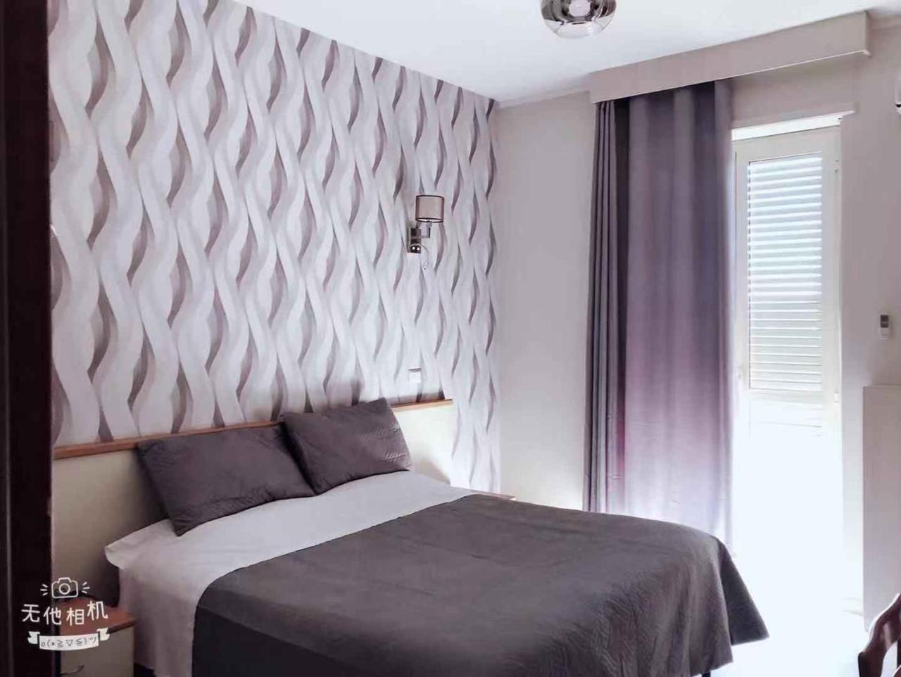 Hotel Frejus Колленьо Экстерьер фото